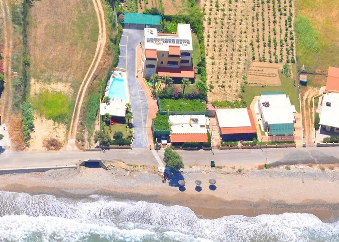 Thalassa Apartments